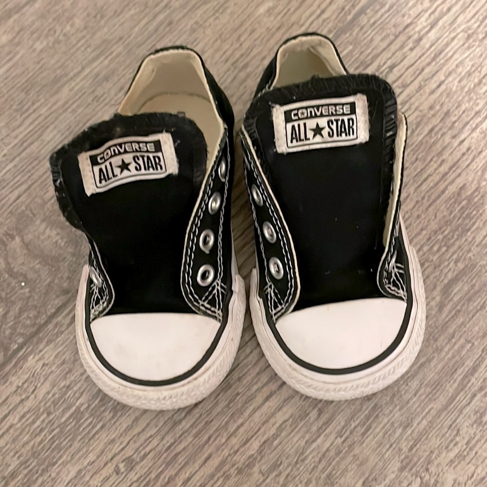 Black converse